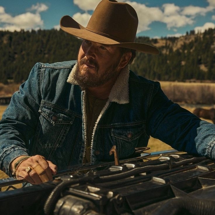 Yellowstone - Cole Hauser, the ruggedly handsome actor known for his ...