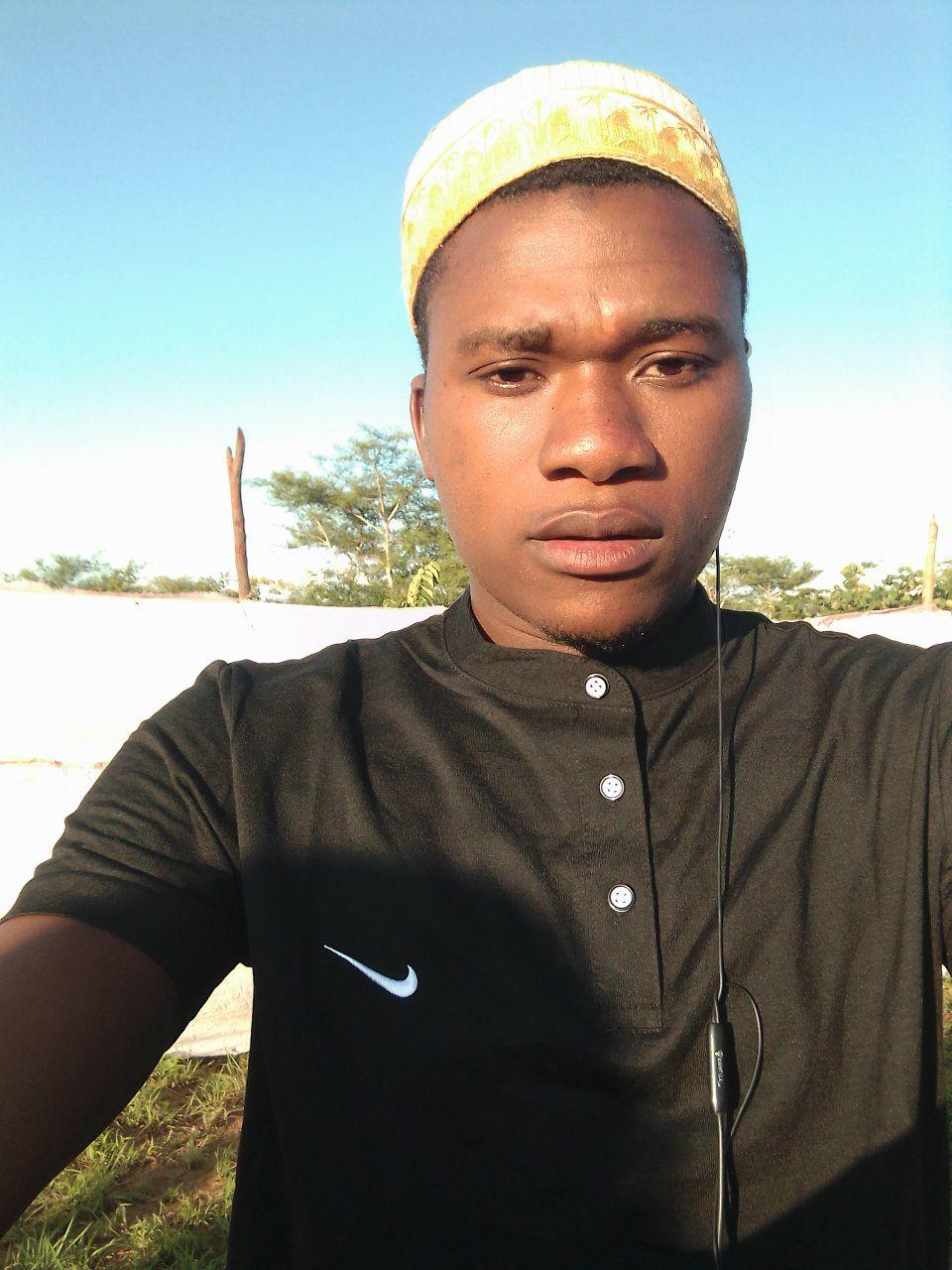 TOP 10 YA ANTHU OMWE AMAMVA KUWAWA... - Ufulu entertainment | Facebook