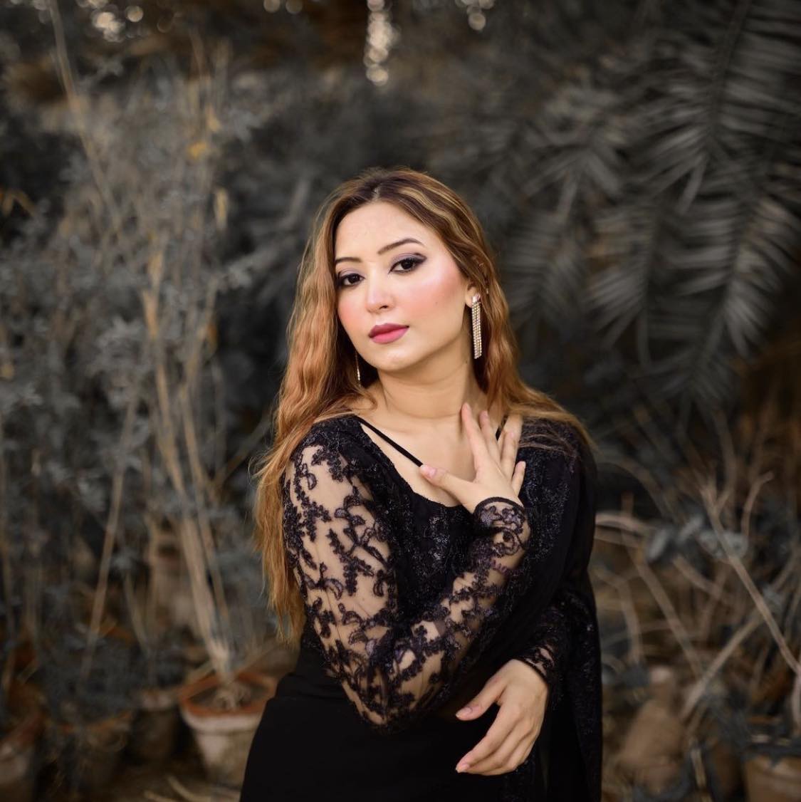 Real Esha Hussain | Lahore