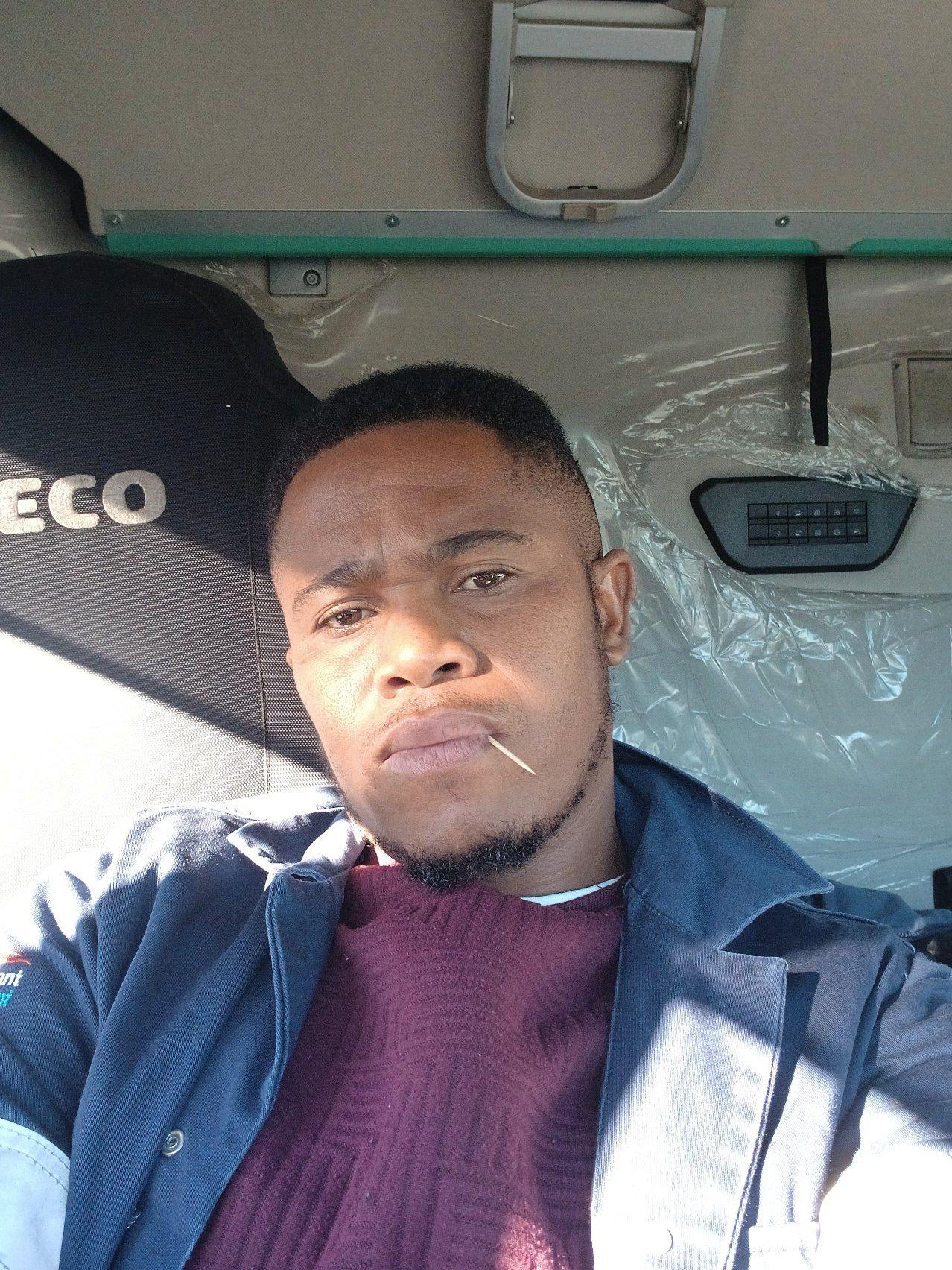 Asanda Mfihlo