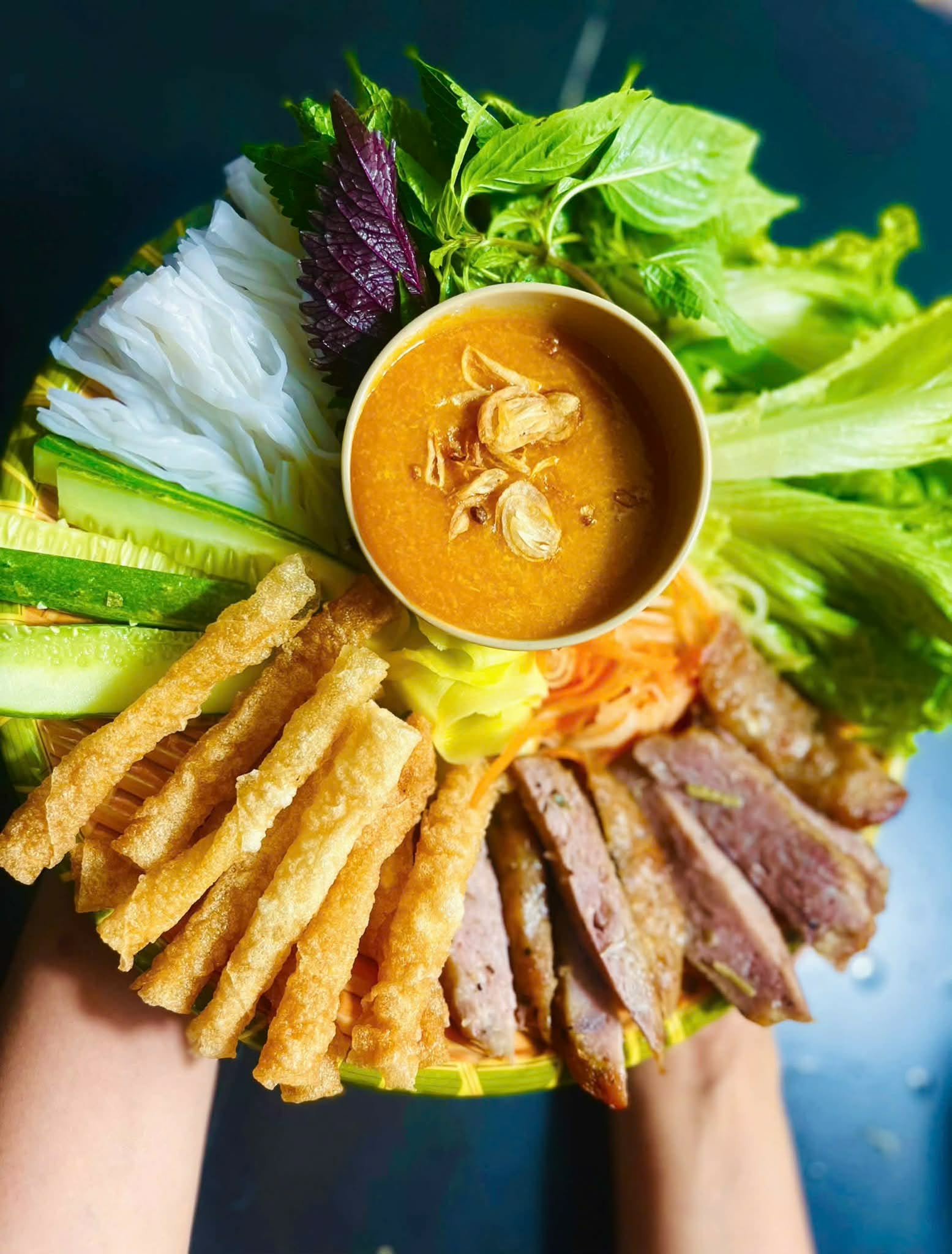 Rơm Quán Nem Nướng - Bún Đậu | Bac Ninh