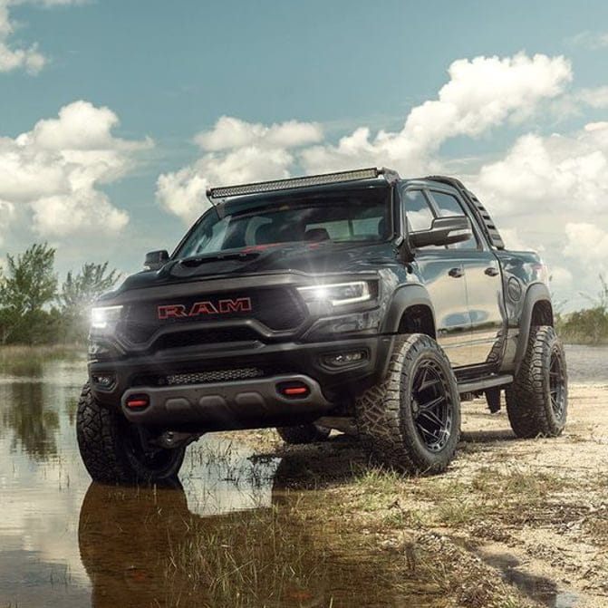 GMC Sierra Nation | On the 2025 sierra does it show anywhere when in ...