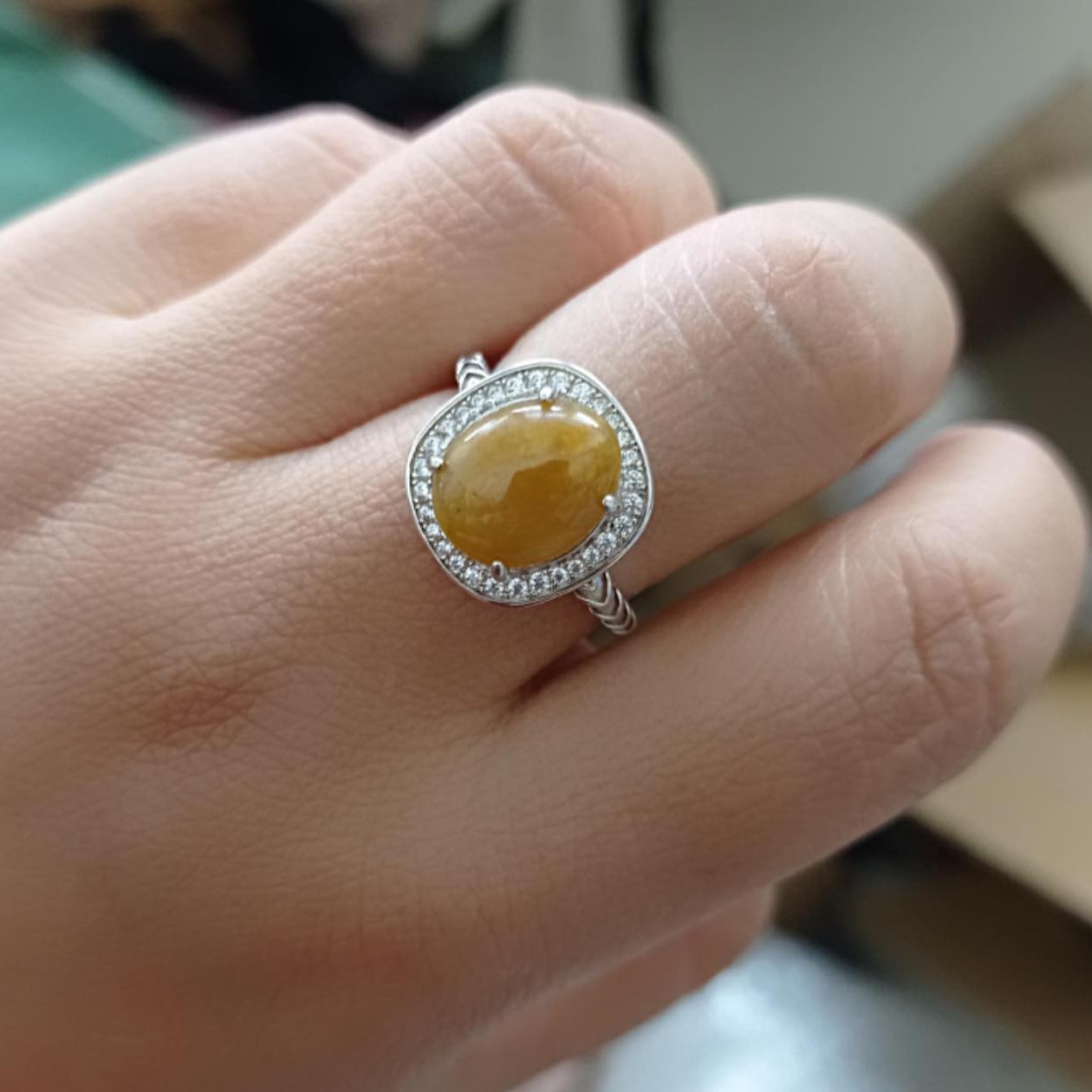 Không ngờ sau 10 năm, trình ứng xử của Hoa hậu Kỳ Duyên khi đi thi chỉ ...