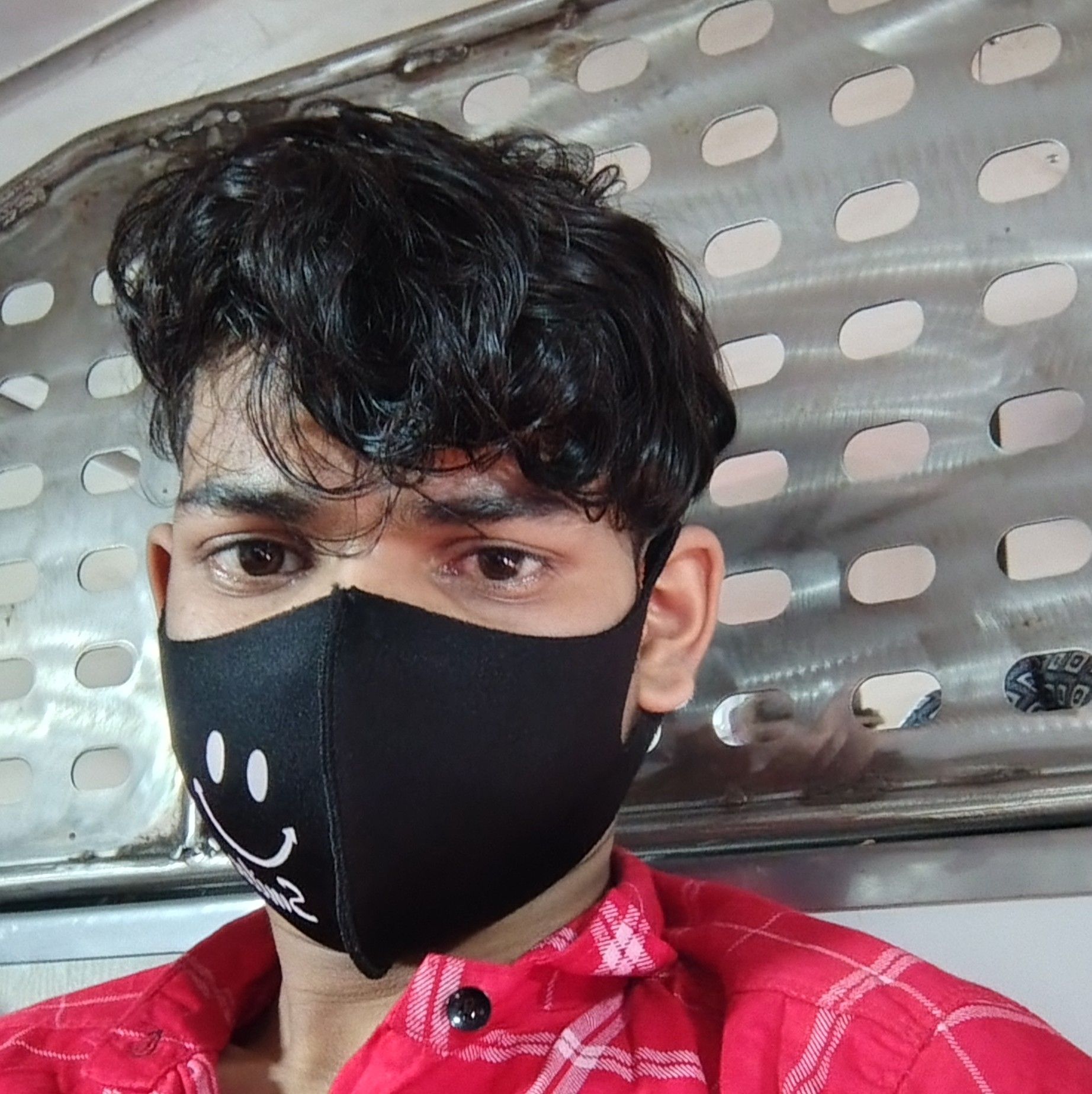Rangbaaz Basudev Raj
