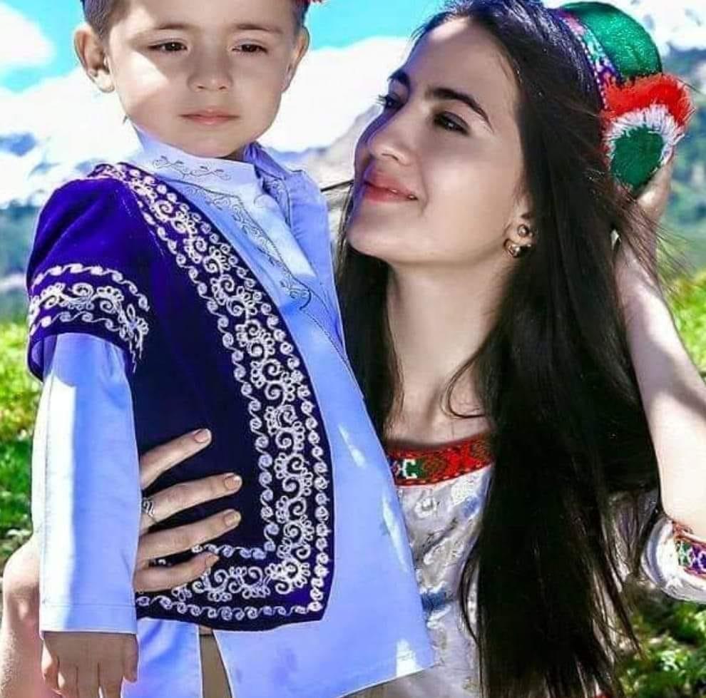 دخت تاجیک