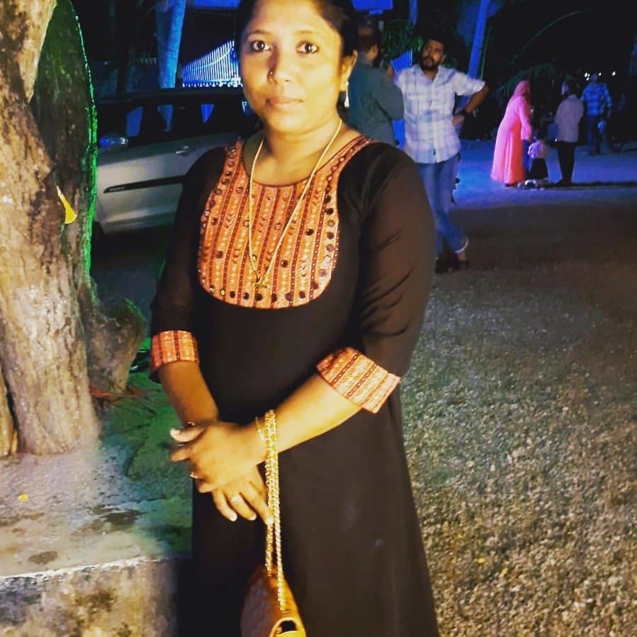 Rajina R