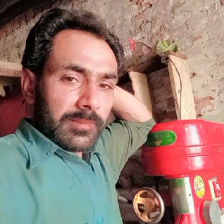 waqar-bhinder-on-reels