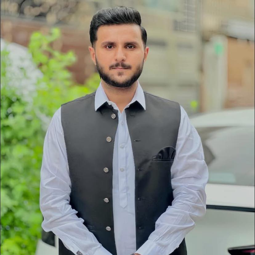 Adv Sheikh Hamza
