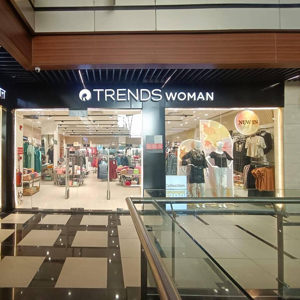 Illustration of Junior Uptown Inside Trendy World Metropolis