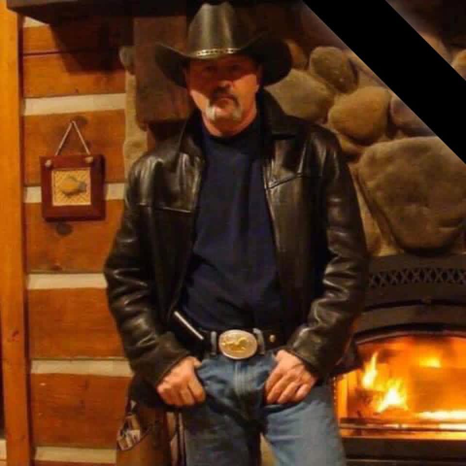 Dave Moye - Well my daggone dawg finally died. He had a 23... | Facebook