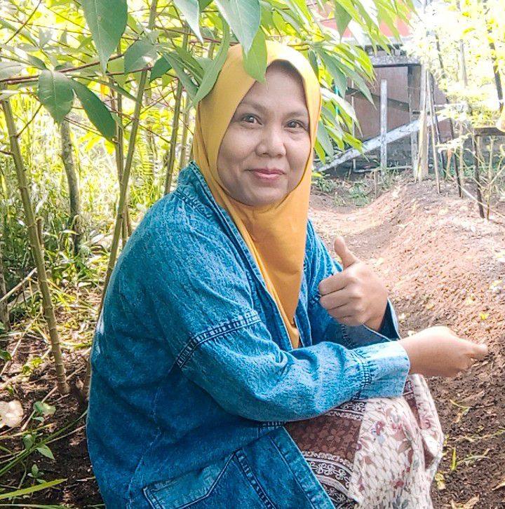 Dengan menimbun langsung, mempercepat proses pengomposan # ...