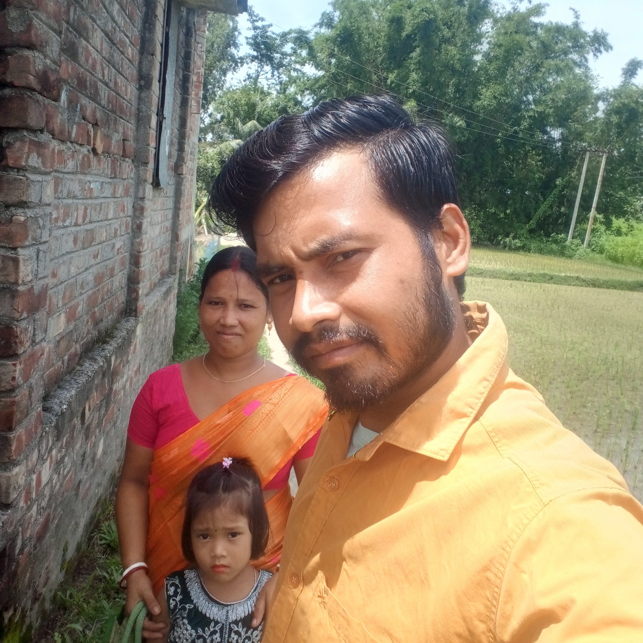 ছোট ভাই রাজু