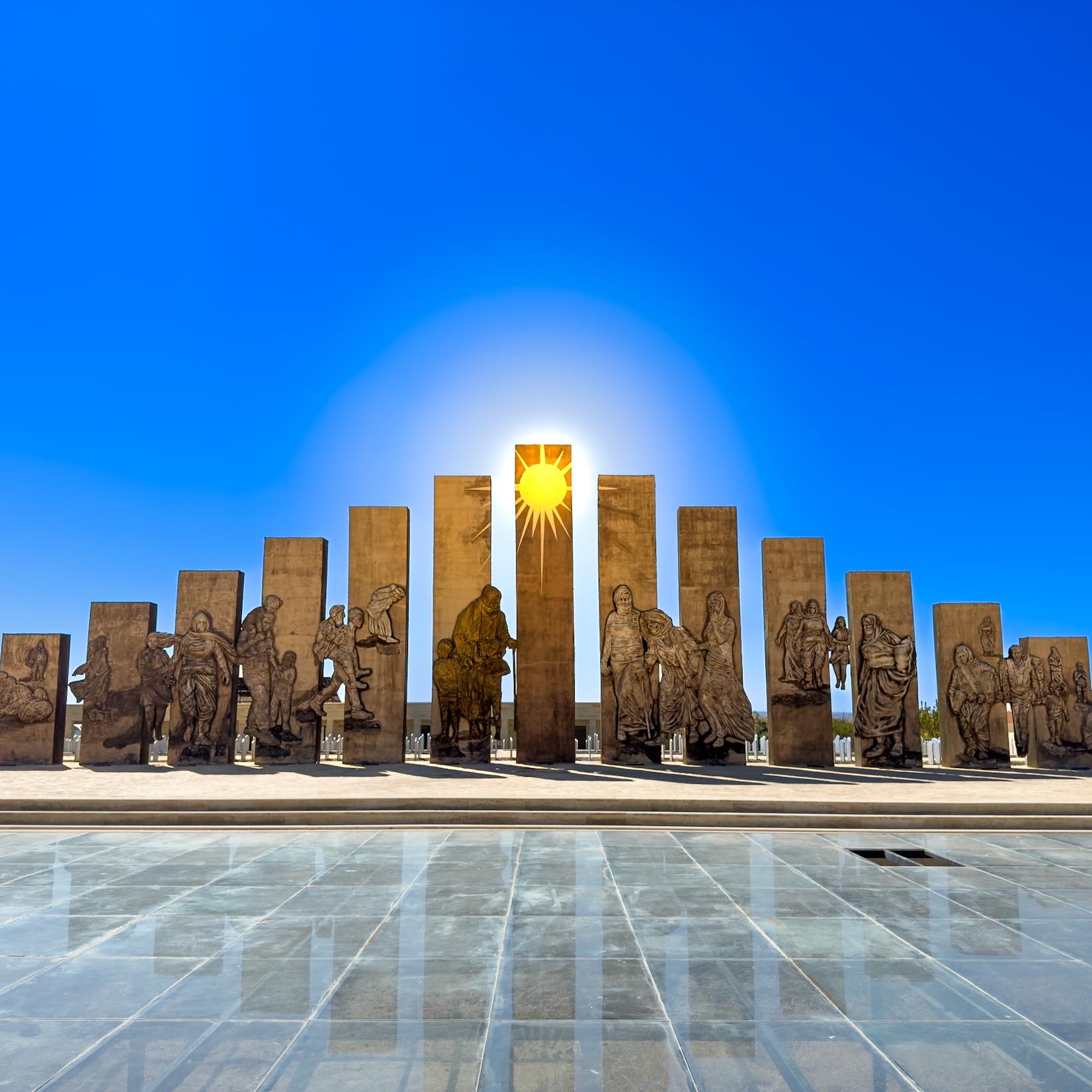 النصب التذكاري للإبادة الايزيدية: Yazidi Genociade Memorial