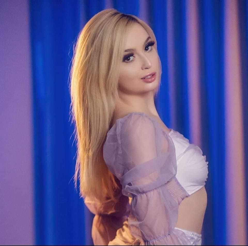 Lexie Loré