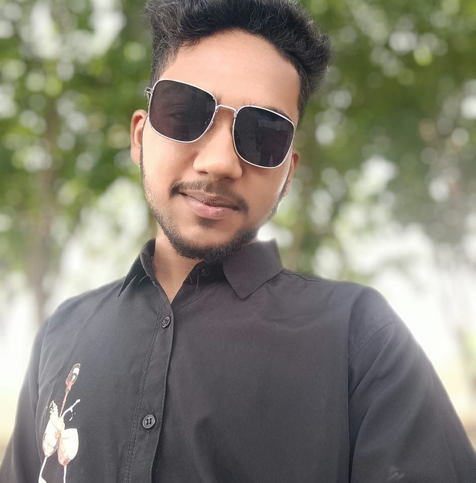 MD RAZU KHAN | Dhaka