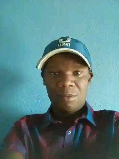 Kuyachubeka kulwisana nebantfu bangaphandle kwaleli labalapha ...