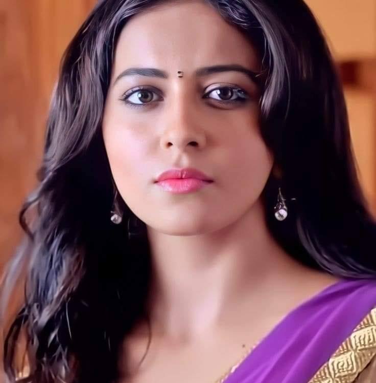 Mona bhabhi