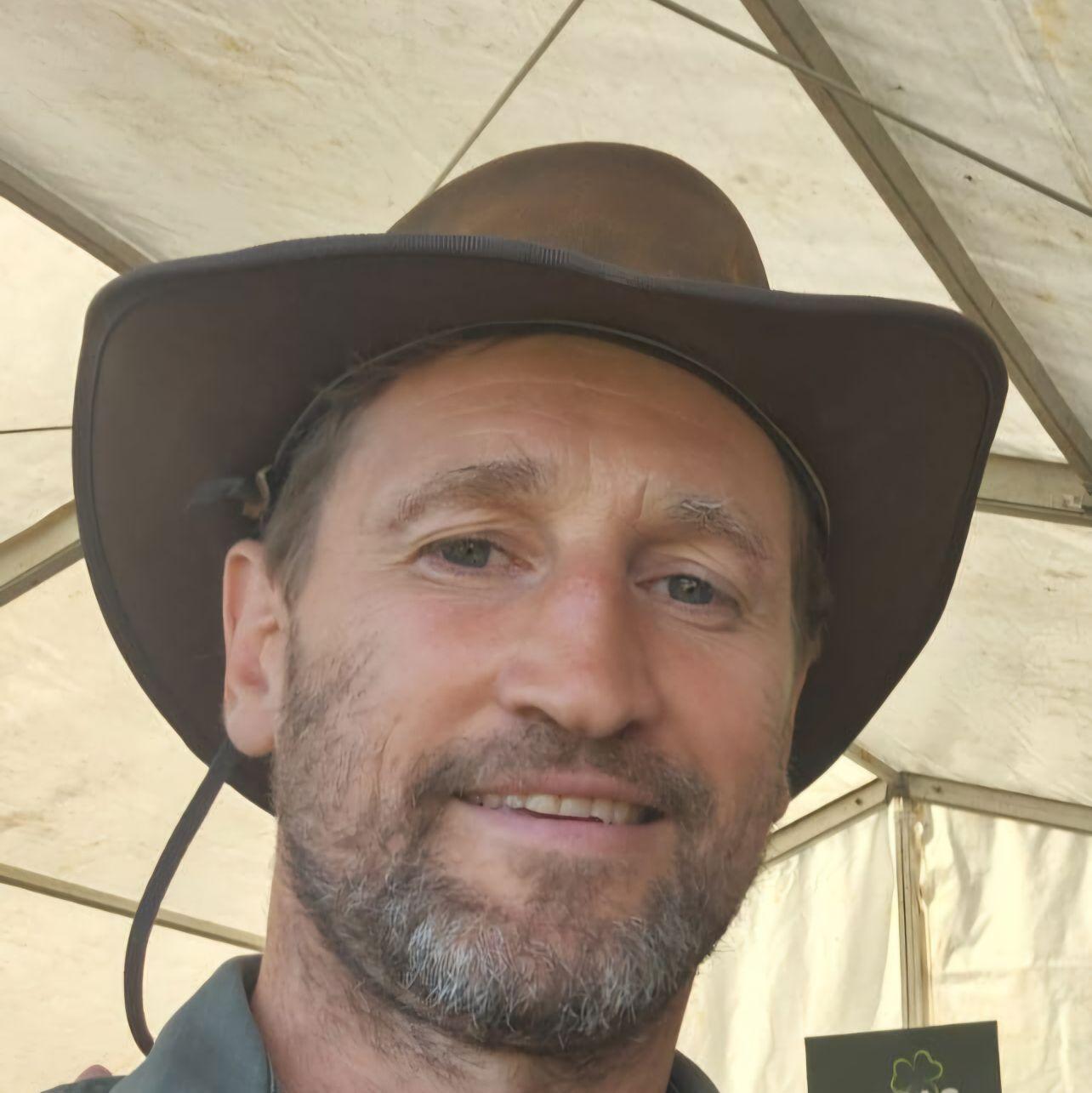 Cappoquin Community Notes | I am looking for a number for Kevin Barry ...