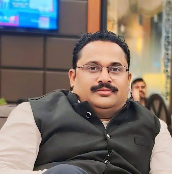 Rahul Deshpande - With deep gratitude and reverence, I... | Facebook