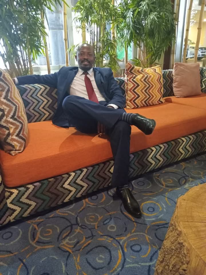 Hii miezi imebaki lazima niforce issues milango ifunguke ikikataa ...