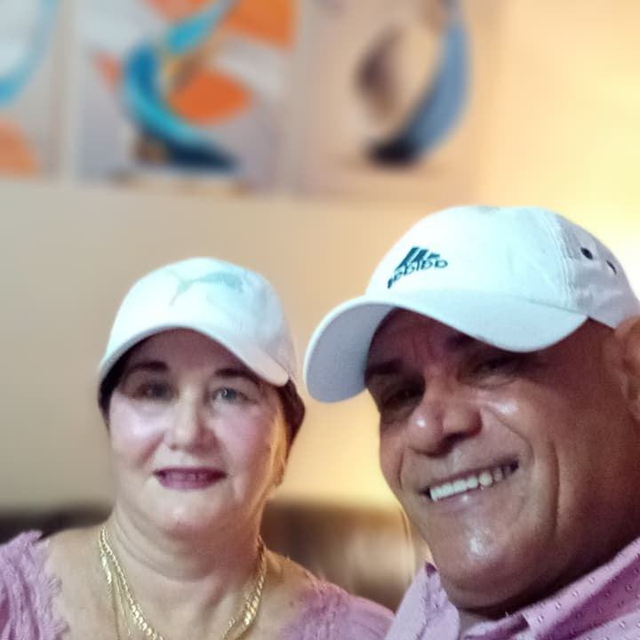 A veces, la vida nos lleva por caminos que nunca imaginamos, y en ese ...