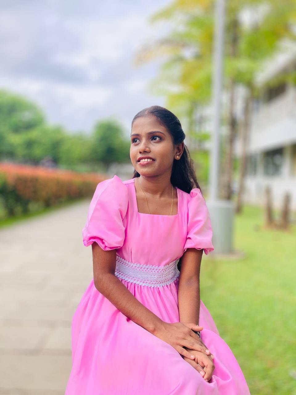 Pure Maths ඇතුලේ ප්‍රවීණයෙක් කරන්නම්... . Chandana Dahanayake #GCE # ...