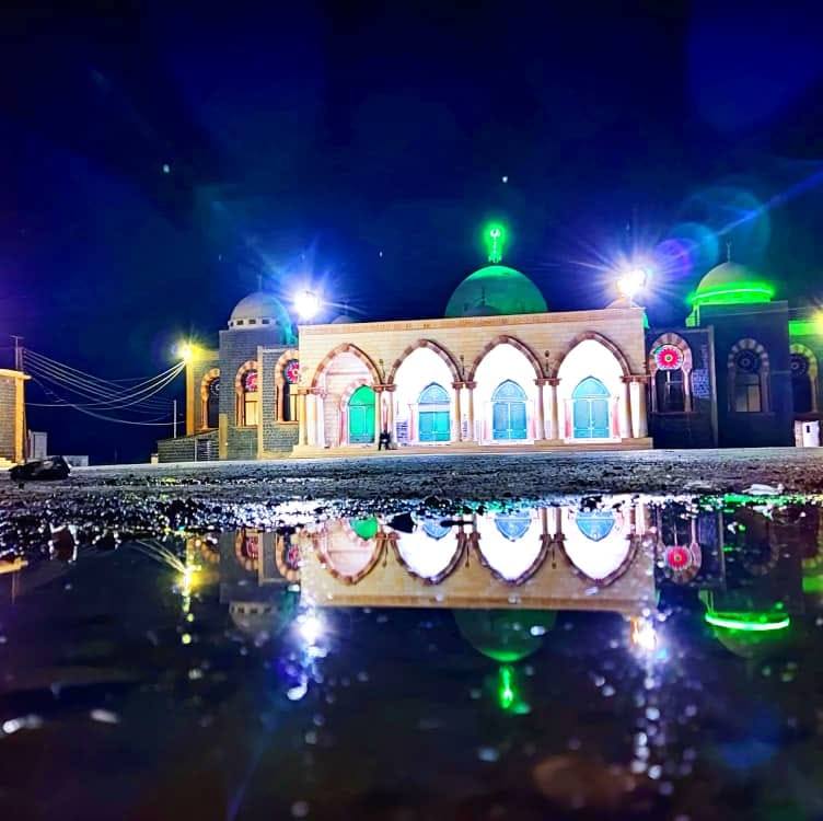 عتَبتُ عليك فاستمِع العِتابَا وأًسئِلةً أُريدُ لها جوابَا فأشباحُ ...