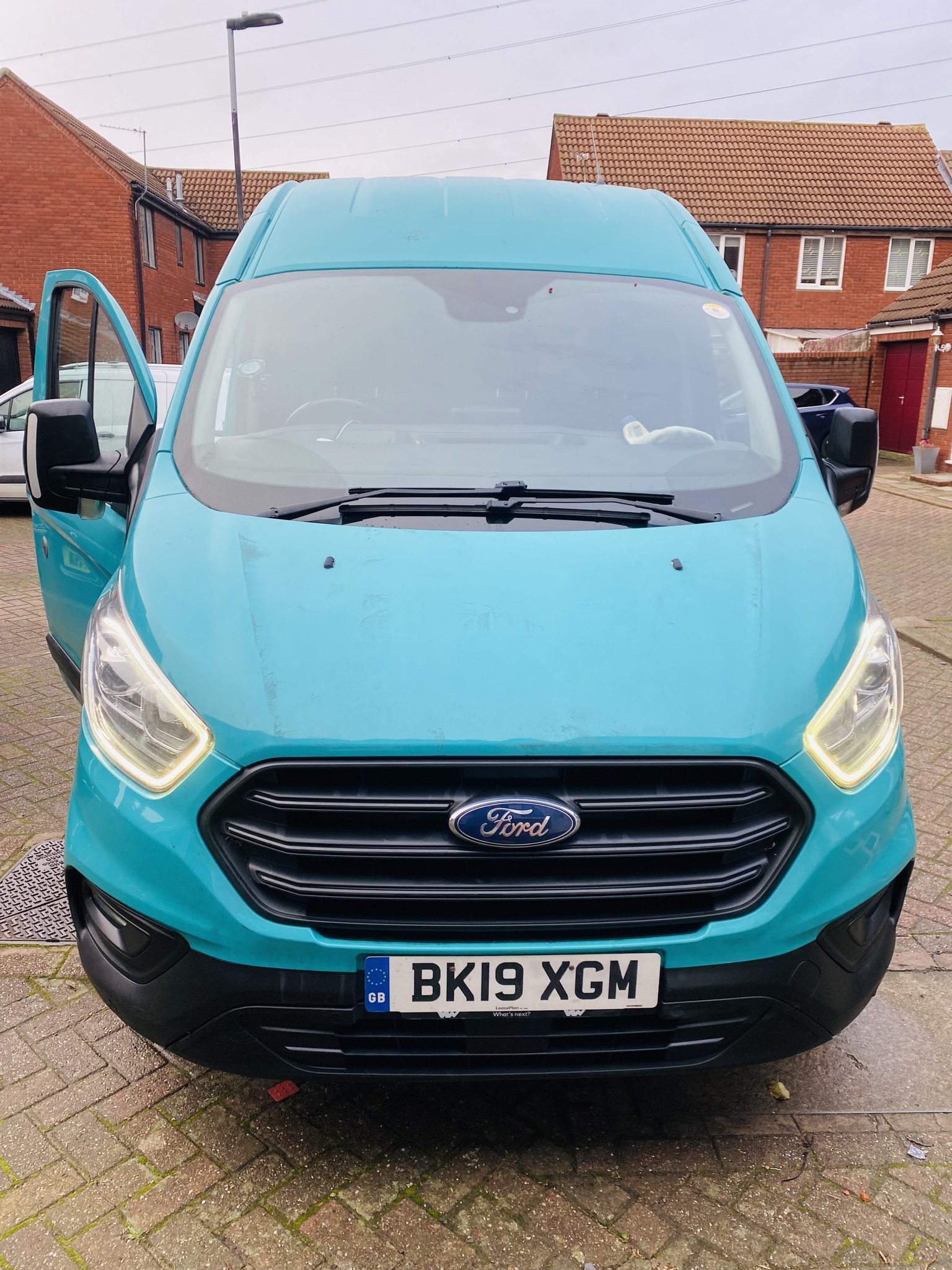 H. M. Vehicles | London