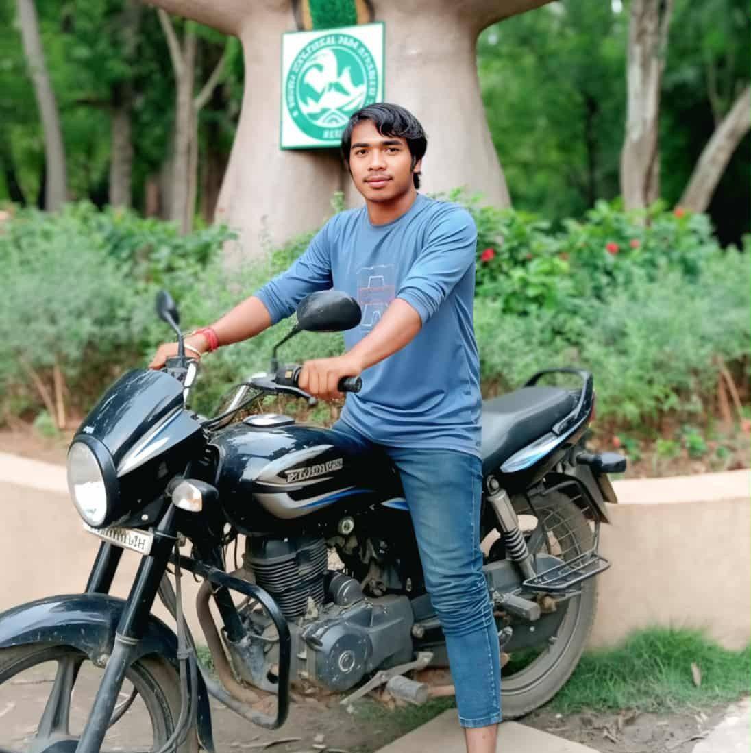 Bristy Roy - মায়ের চরণ ছোঁয়ায় অশুভ, অরাজকতার বিলুপ্তি... | Facebook