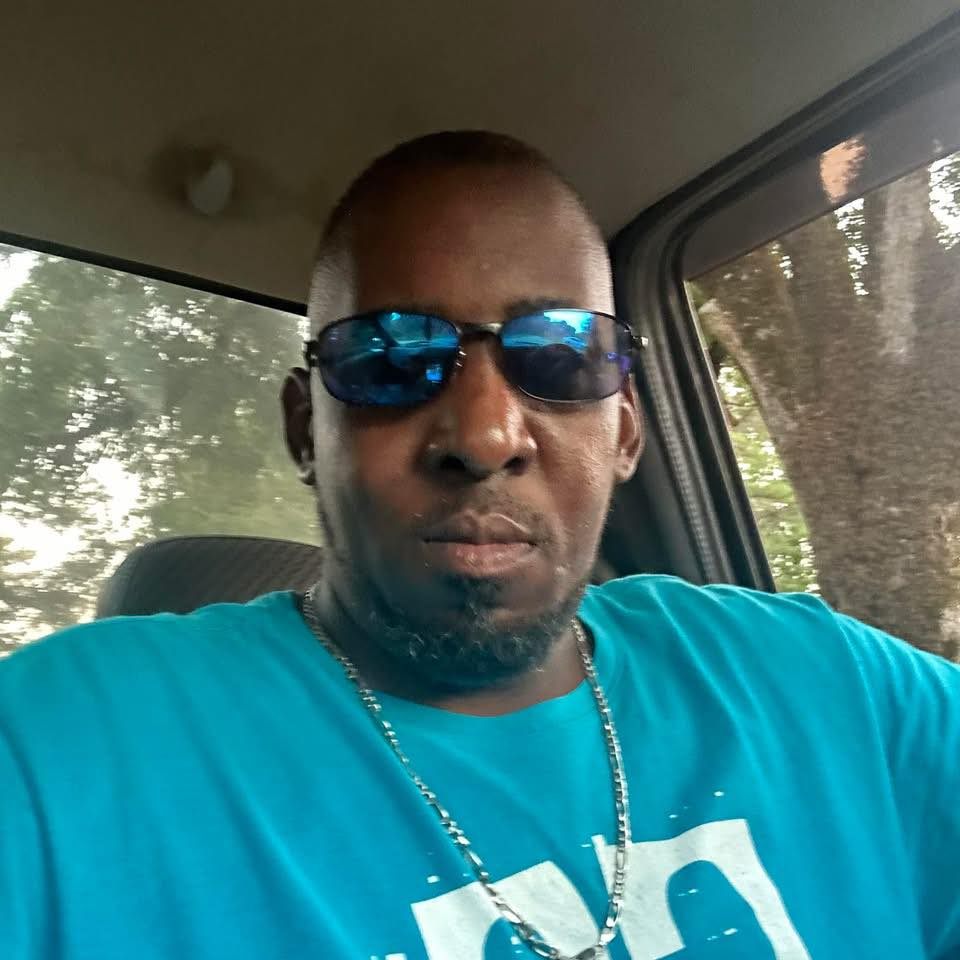 trxckwrld_ | If u was an old skool driver what the most miles u driven ...