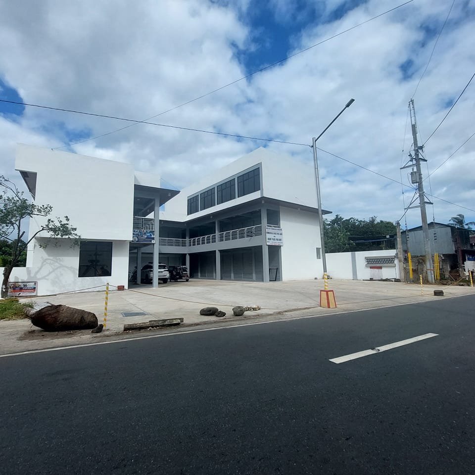 RML CELIZ Commercials building