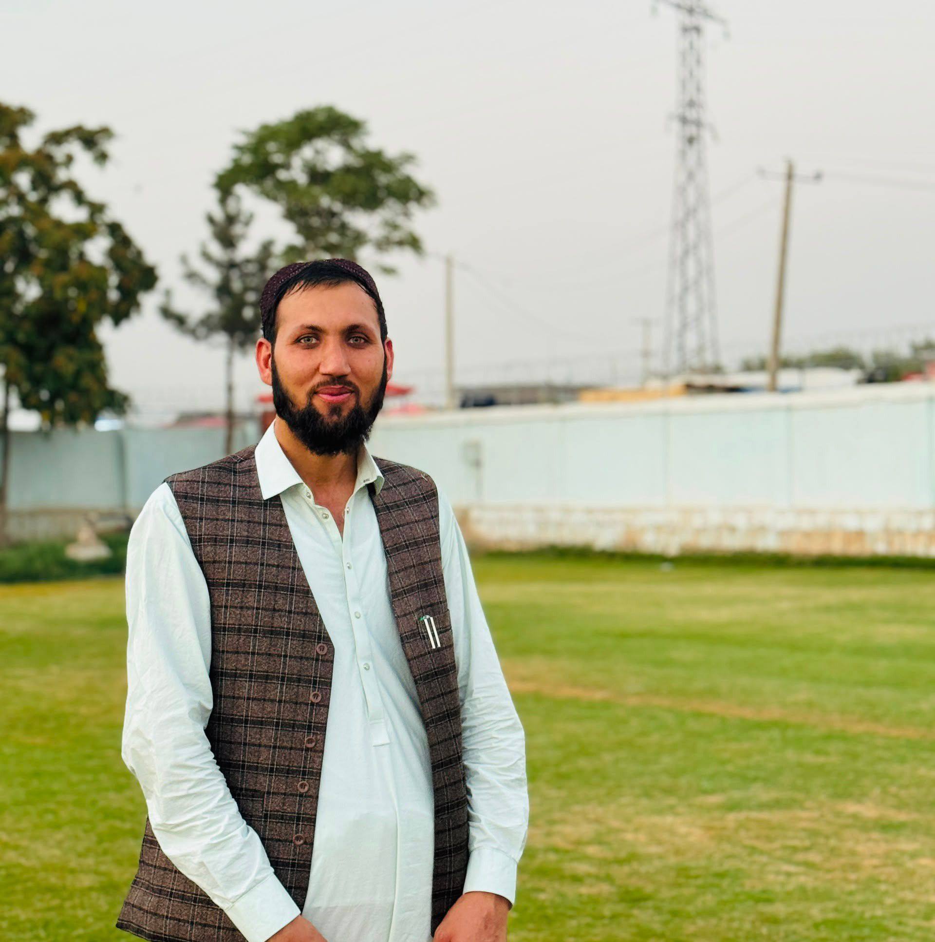 نوید مومند