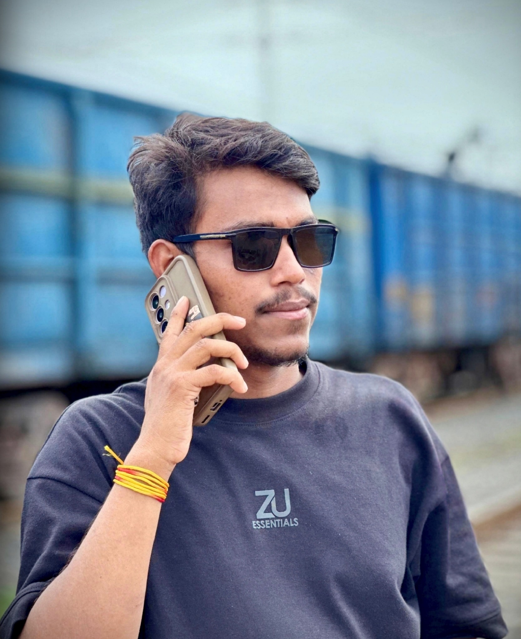 'लेकिन बनना कोई नहीं चाहता