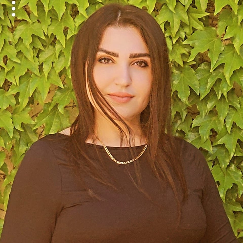 غمزه نانوازاده گان