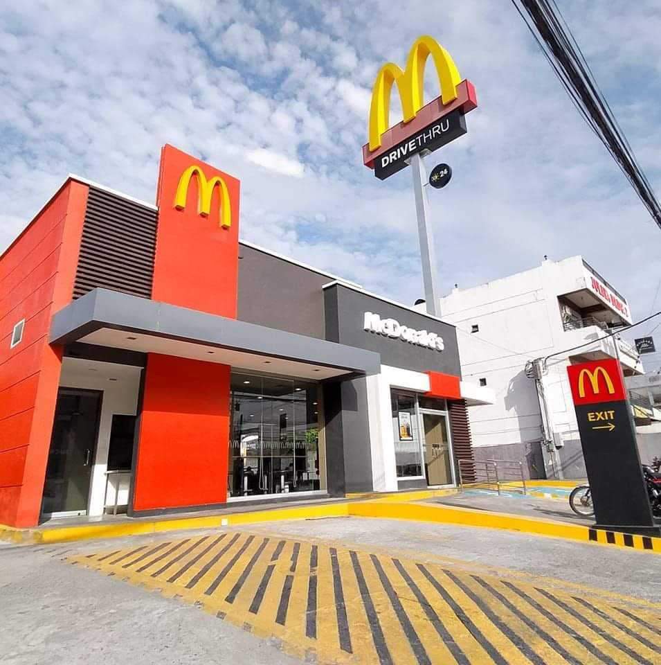 McDo Crossing McDonald's Calamba