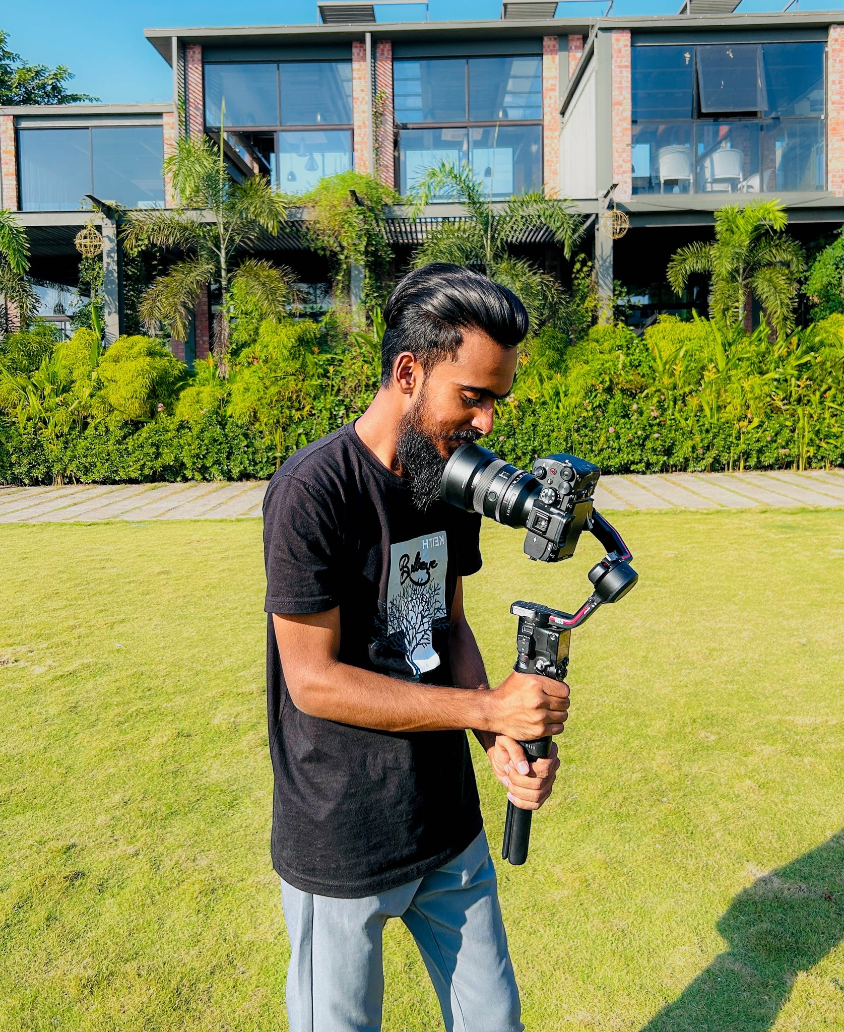 Rasel's-ফ্রেম