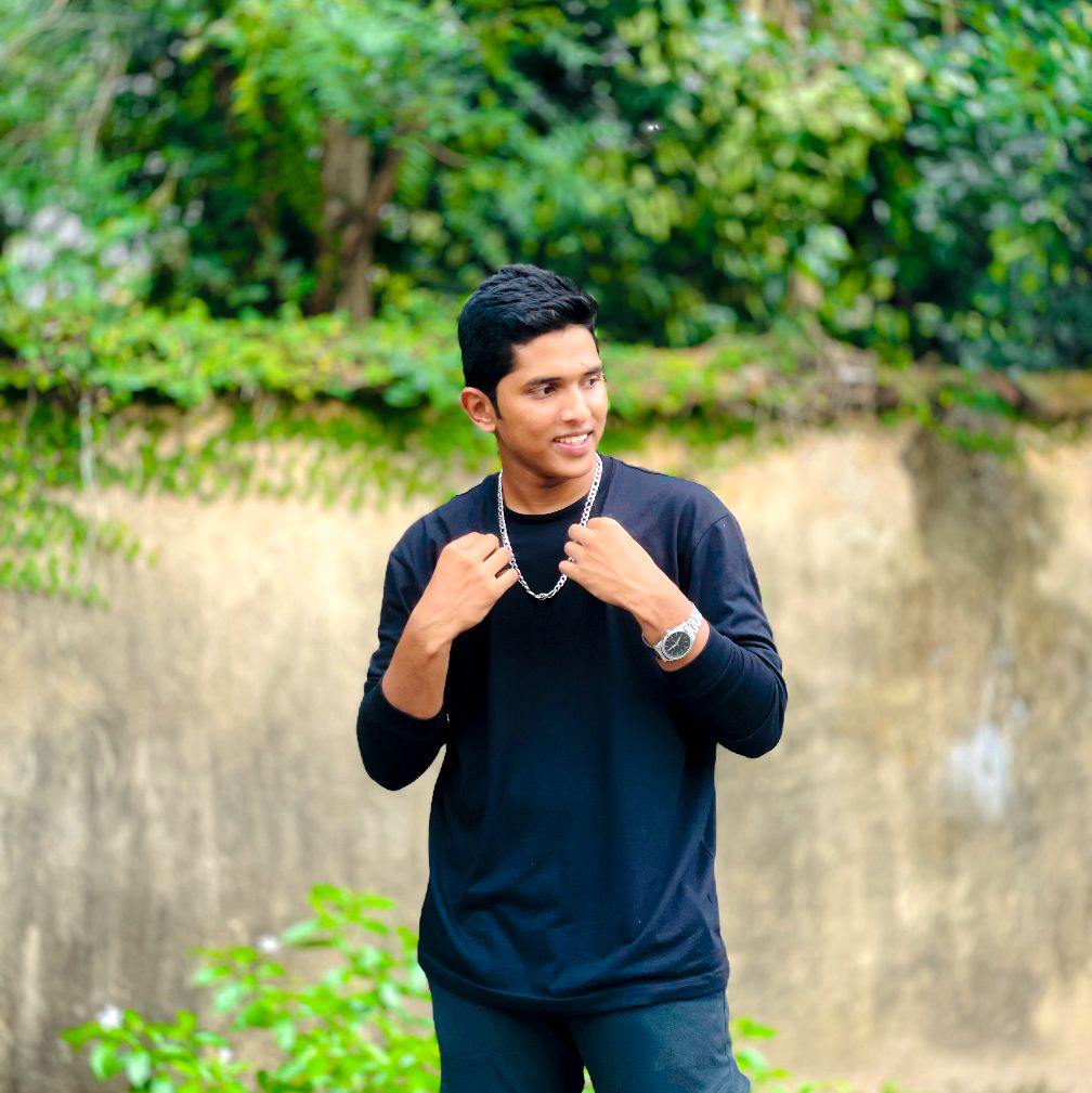 Stunt Pathuma