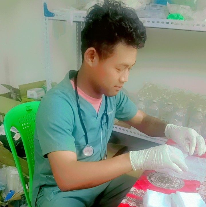 Aung MinLay