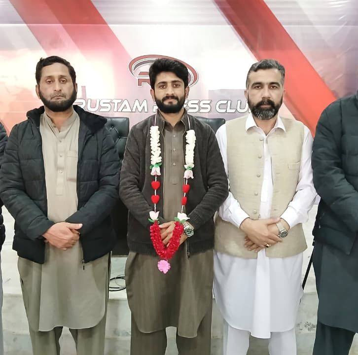 loogey-aao-lambay-shahid-khan-asif-khan-naghma-pashto-movie