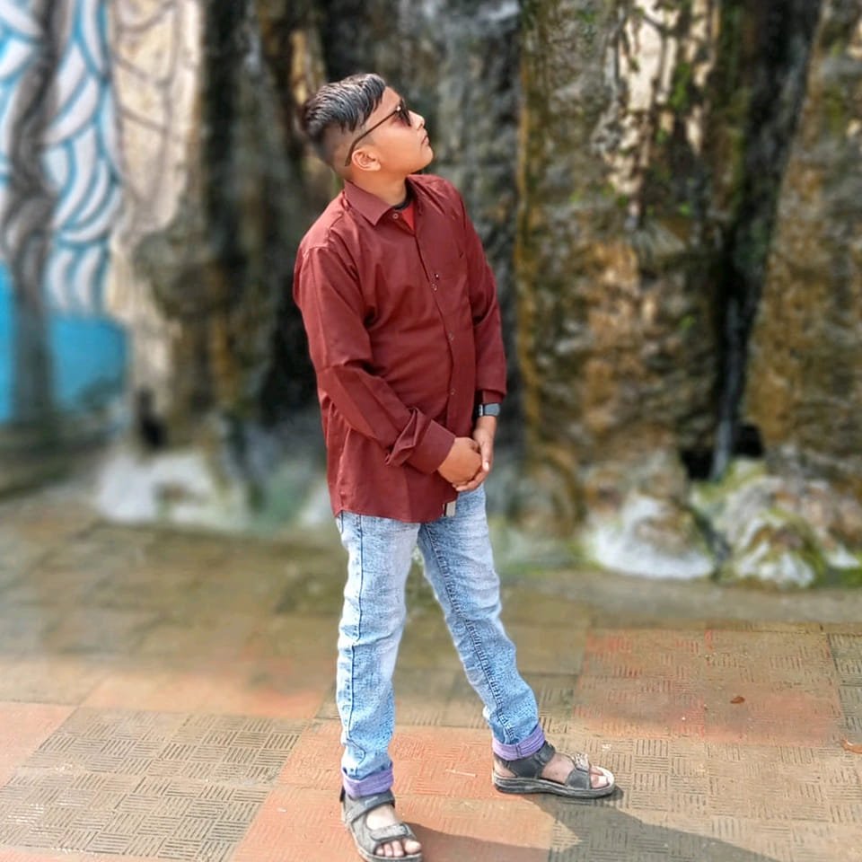 →কষ্টের মানুষ