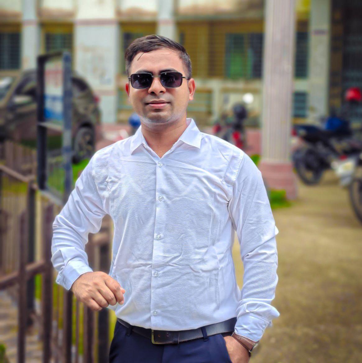 ঠাকুরগাঁও প্রেস ক্লাব এর নব-নির্বাচিত সভাপতি বন্ধু মিঠু এবং সাধারণ