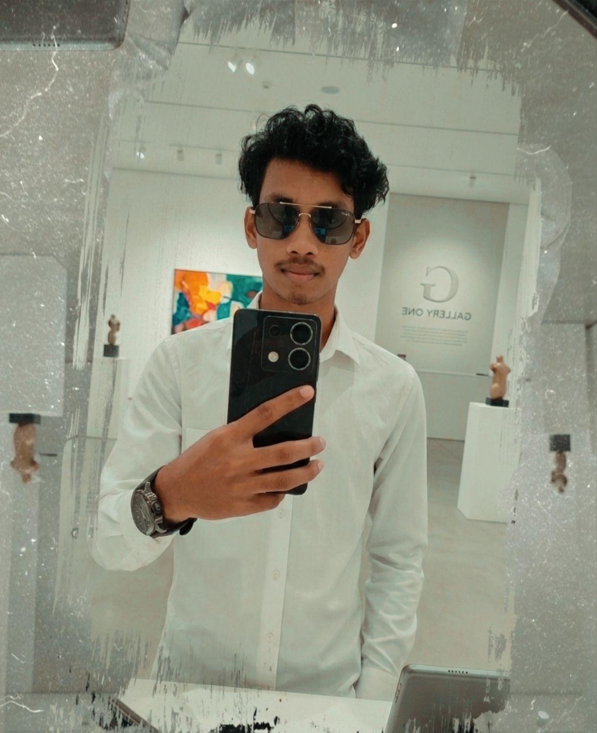 R Rahul