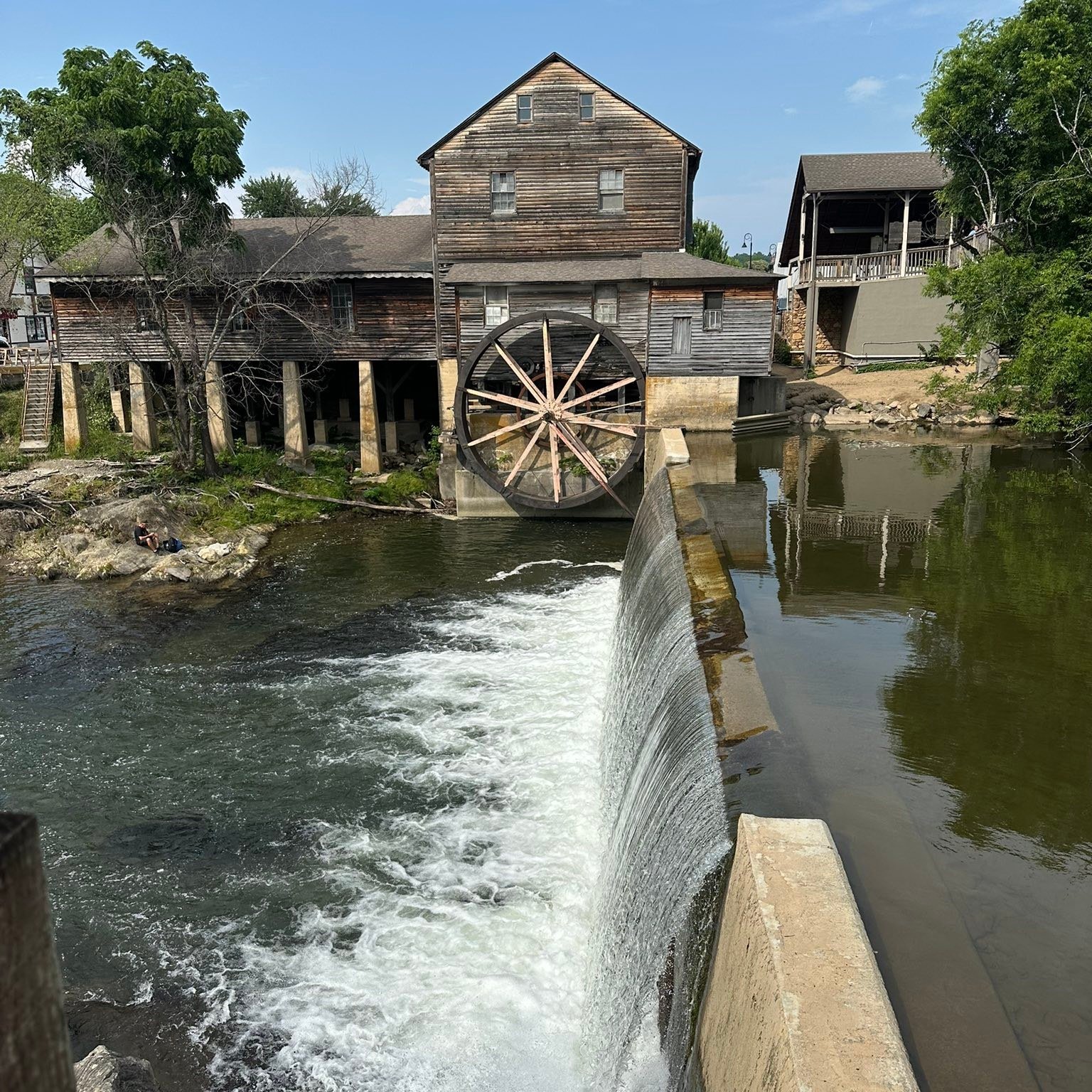 Bass Pro Shops Pigeon Forge TN