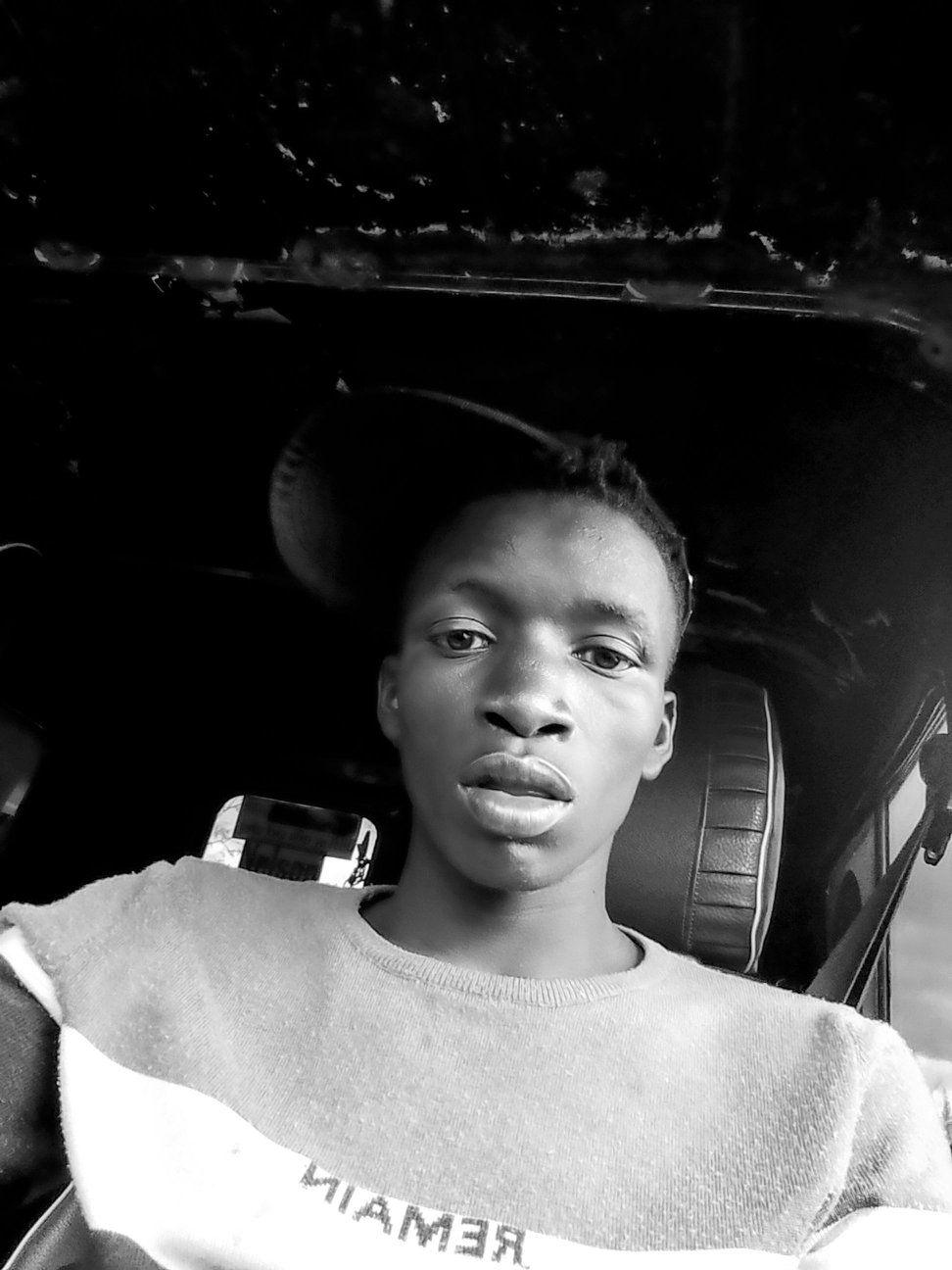 Mc Young lion | Facebook