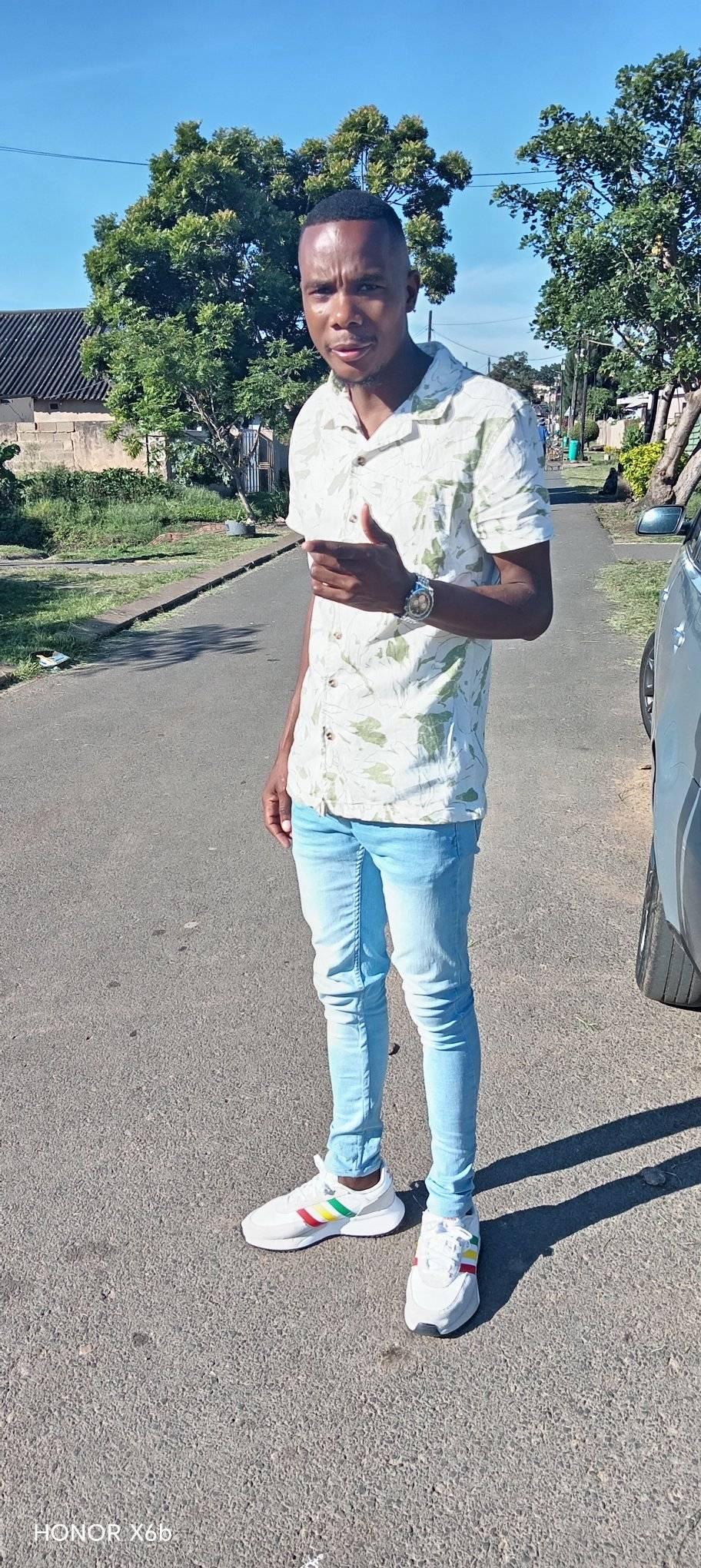 Mfihlo Qwabelihle Xolani