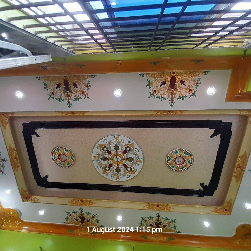 Roshid Pinter and gypsum decoration