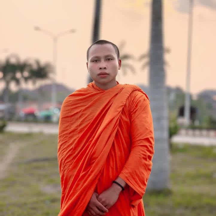 หยุดฟังก่อน #ธรรมะข้อคิด #ธรรมะ | Robin Vilaysup