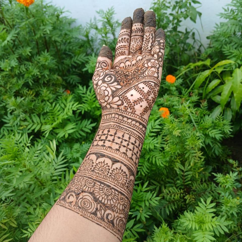 Roshu mehendi design