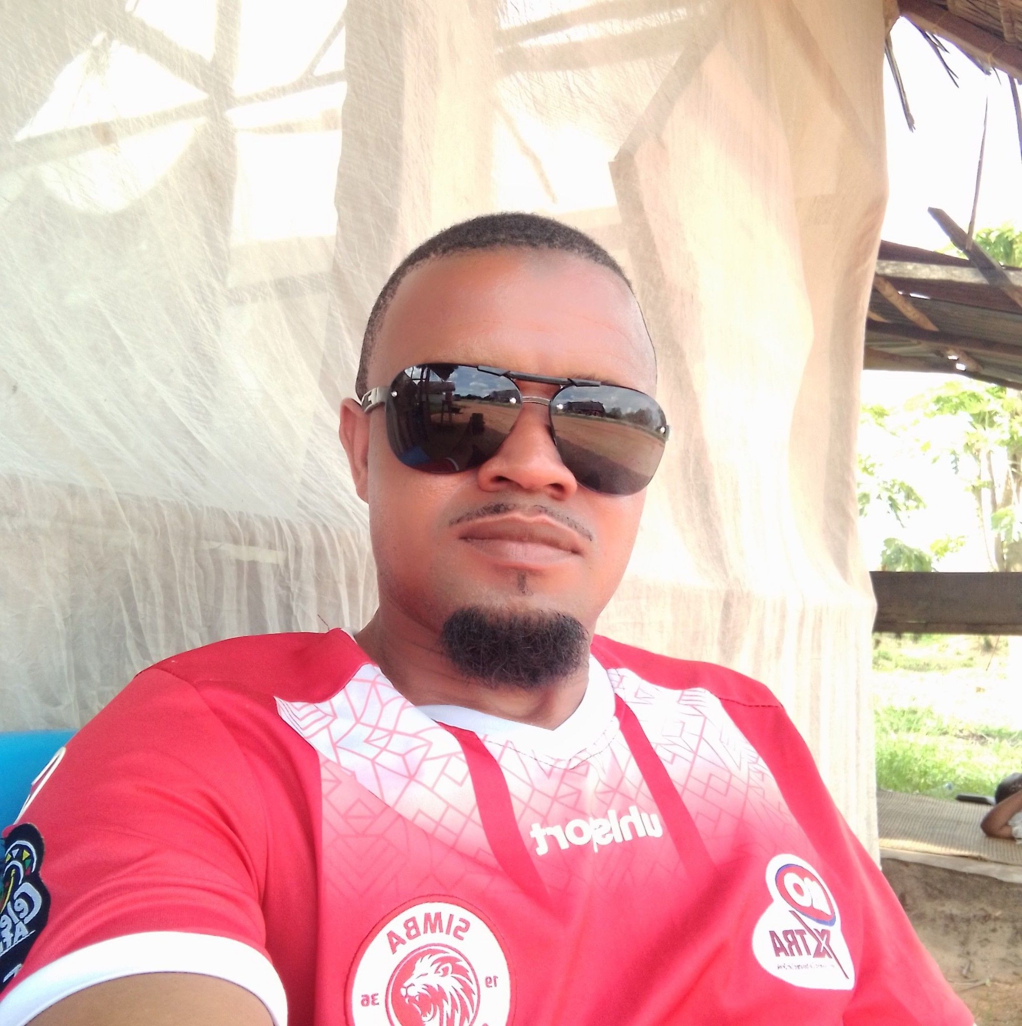Meneja wa Habari na Mawasiliano wa Simba SC, Ahmed Ally, amesimulia ...
