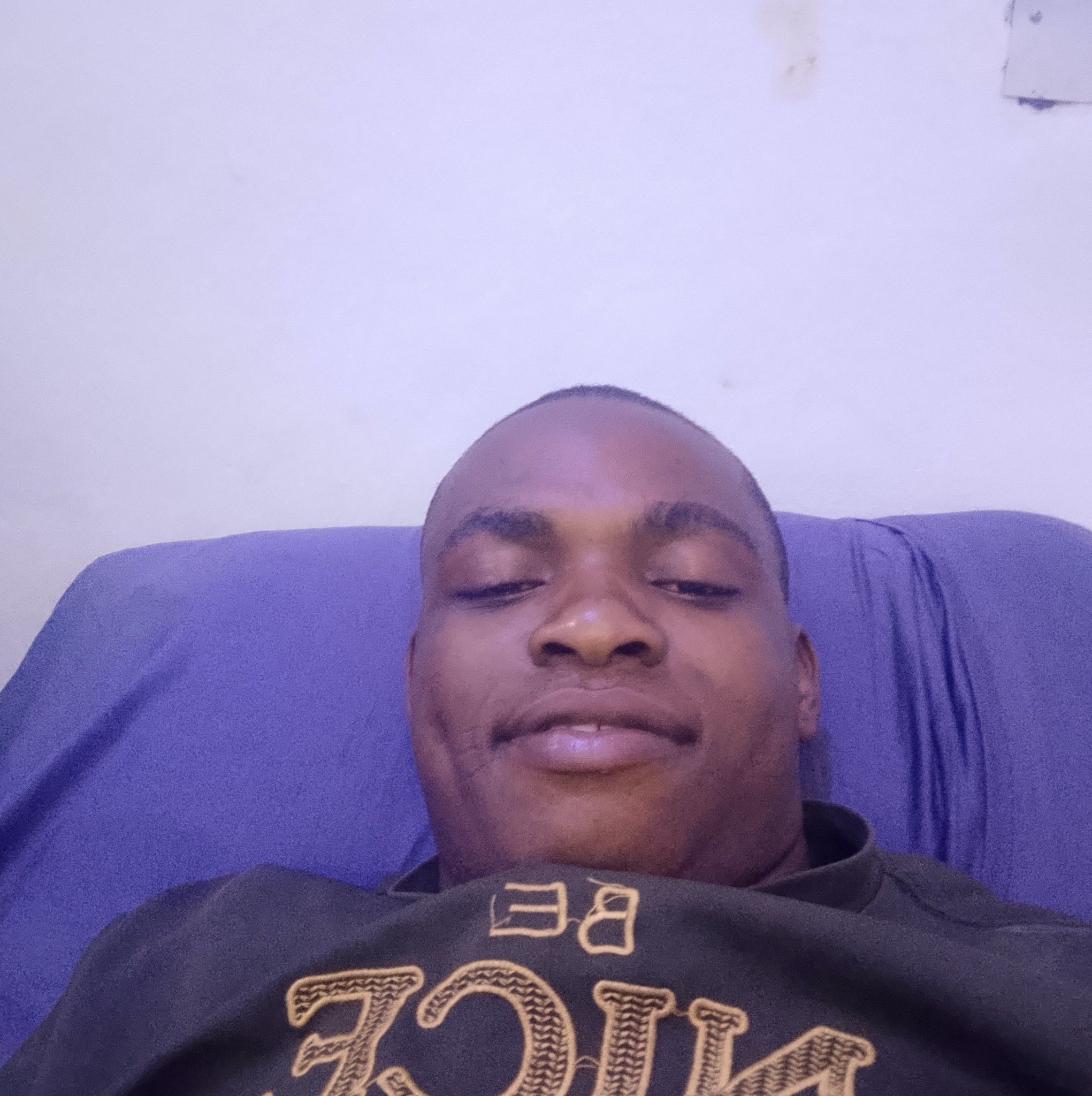 Na pain man d try forget,na to man drunkard | Sibi Steve